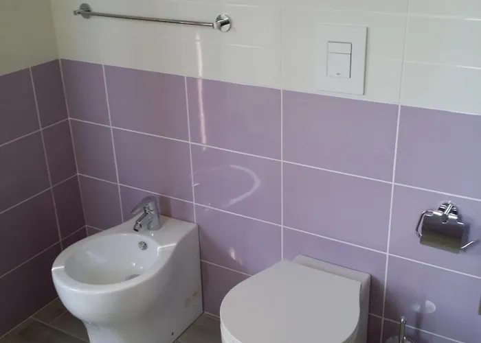 Restaurant 住宿加早餐酒店 利卡斯戴勒